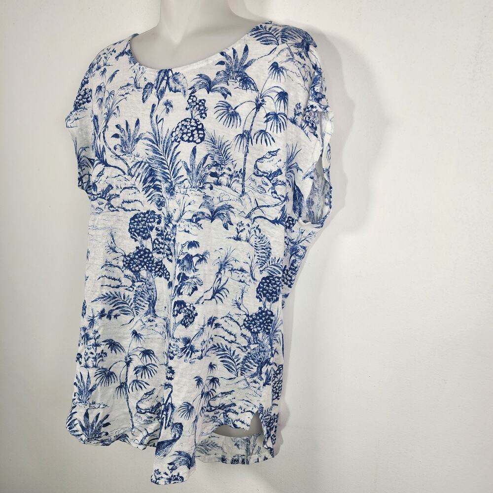 Nicole Miller Womens 100% Linen Top L Blue White Floral Short Sleeve Tropical - Picture 7 of 9